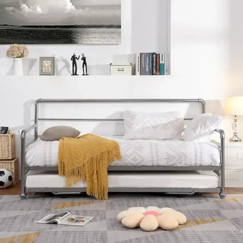 Twin Size Daybed with Adjustable Trundle