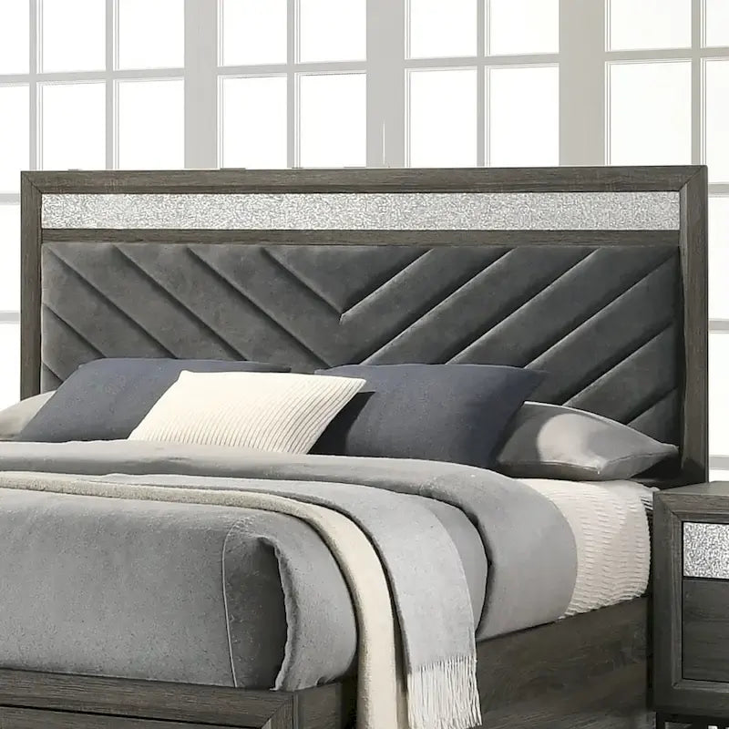 Furniture of America Heinisk Contemporary Grey 5-Piece Platform Bedroom Set